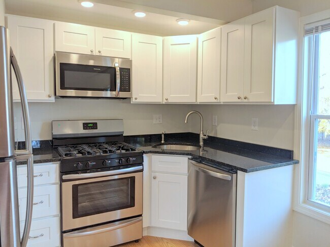 Foto del edificio - 44 Cogswell Ave