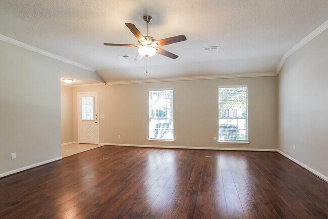 Building Photo - 18034 Golden Ridge Dr