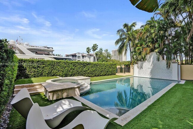 Foto del edificio - 1516 Island Blvd