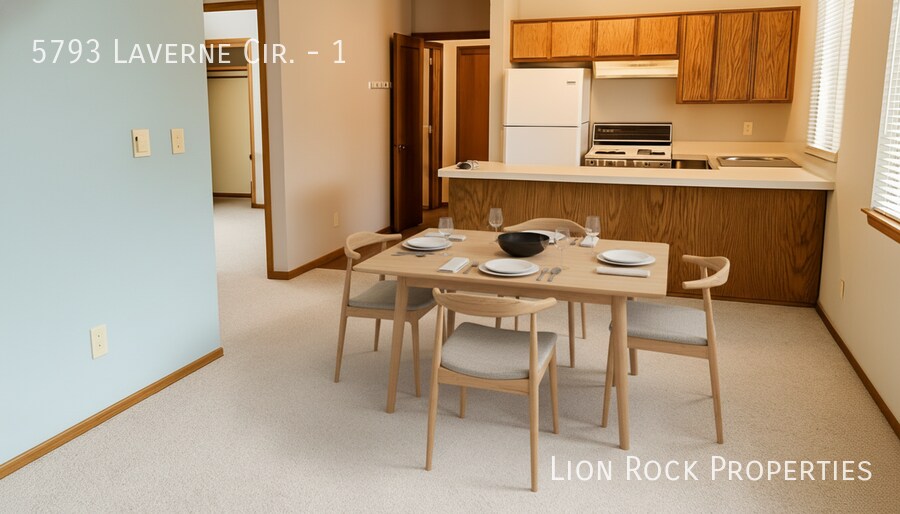 Foto principal - 5793 Laverne Cir N