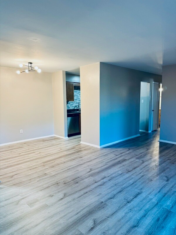 Foto principal - 1208 Schaub Dr