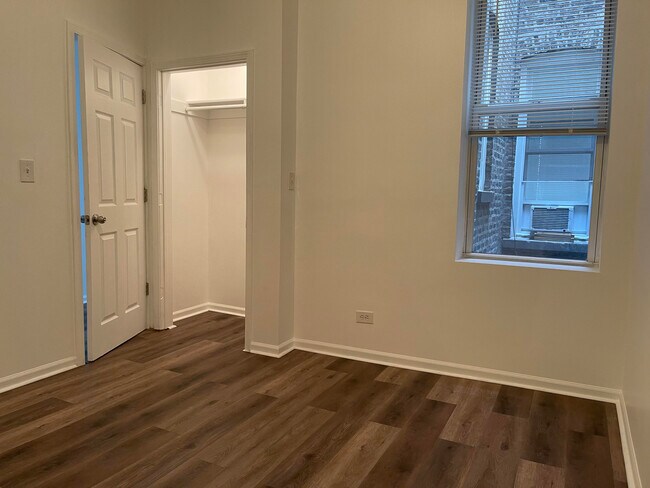 Bedroom - 206 N California Ave