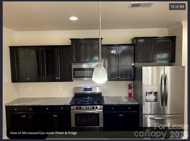 Building Photo - 1464 Bramblewood Dr