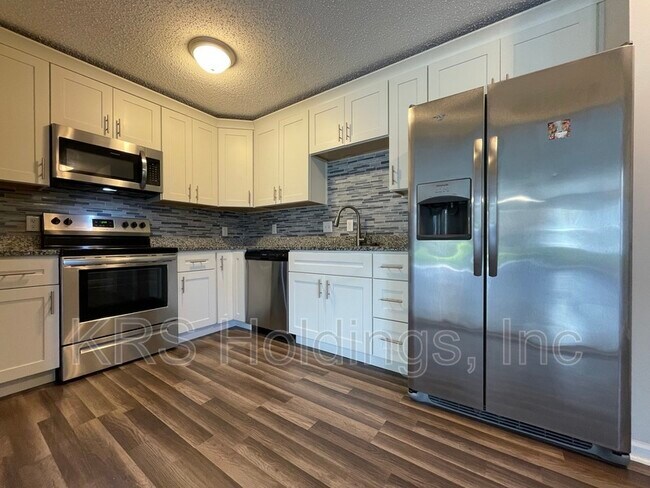 Foto del edificio - 3104 Westminster Ave