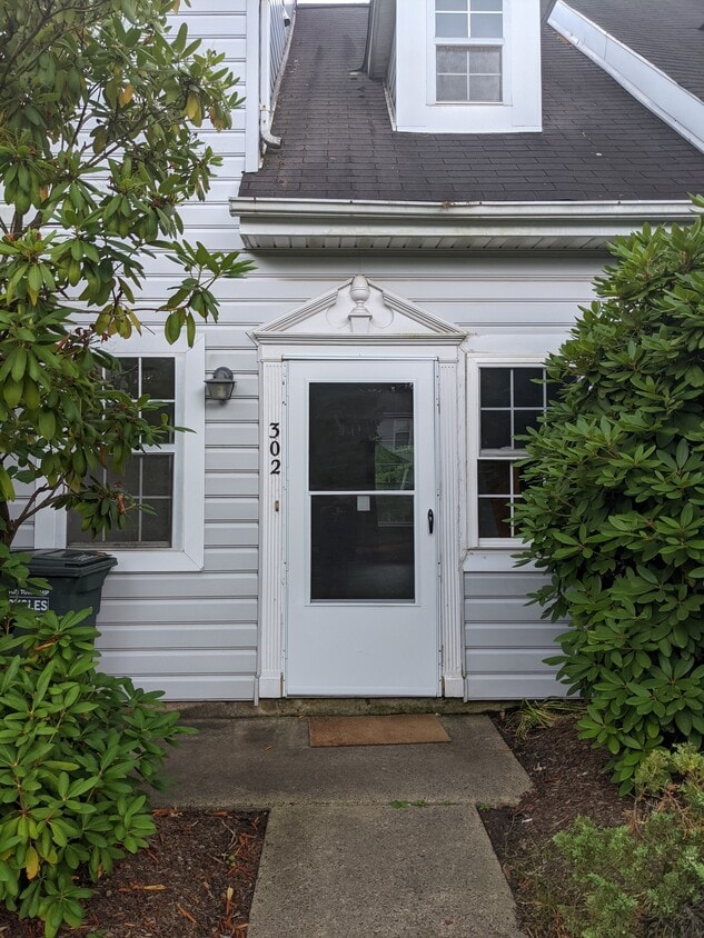 302 Independence Dr, Holland, PA 18966 Townhome Rentals in Holland PA