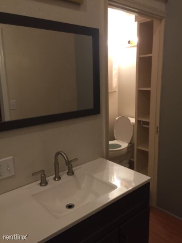 Foto del edificio - 2 br, 2 bath House - 8087 Churchill Rd