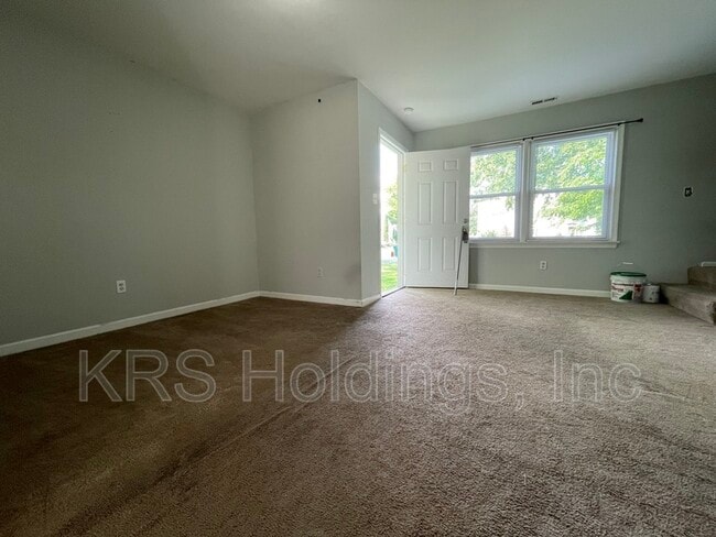 Building Photo - 117 Beechwood Ave