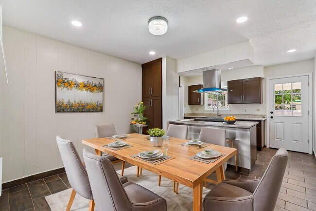 Building Photo - 2608 Dan Sikes Dr