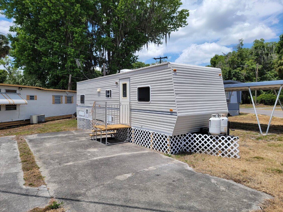 Primary Photo - 6801 Alafia Dr
