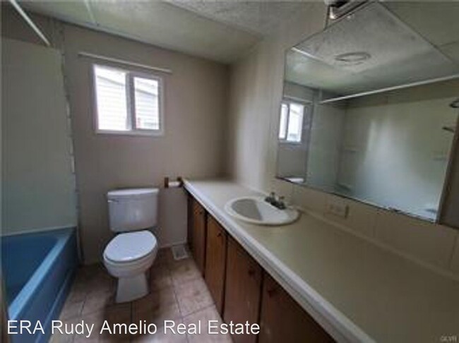 Building Photo - 2 br, 1 bath House - 4742 Ray Street