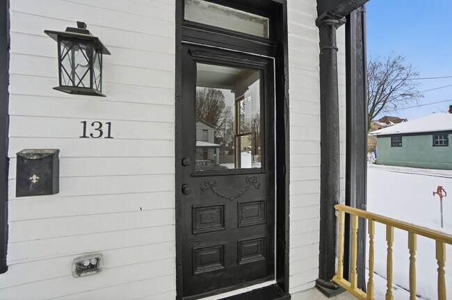 Foto del edificio - 131 S C St