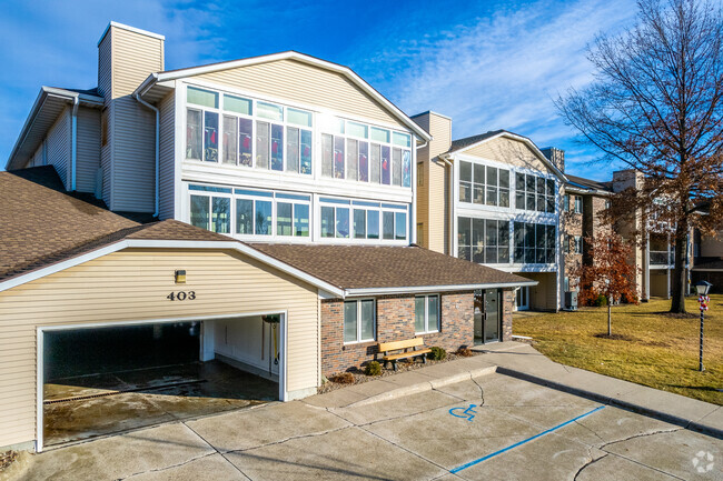 Building Photo - Mapplewood Village Townhomes