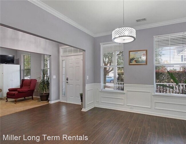 Foto del edificio - 3 br, 2.5 bath House - 8 5th Avenue