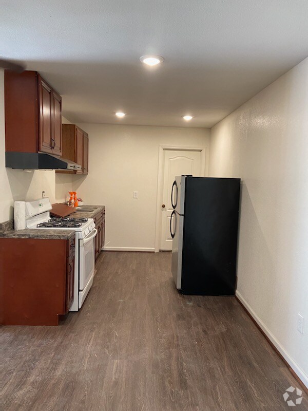 Eastwood Village Student Apartments for Rent San Antonio, TX 1