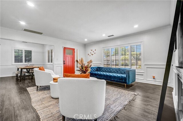 Foto del edificio - 4728 Sunfield Ave