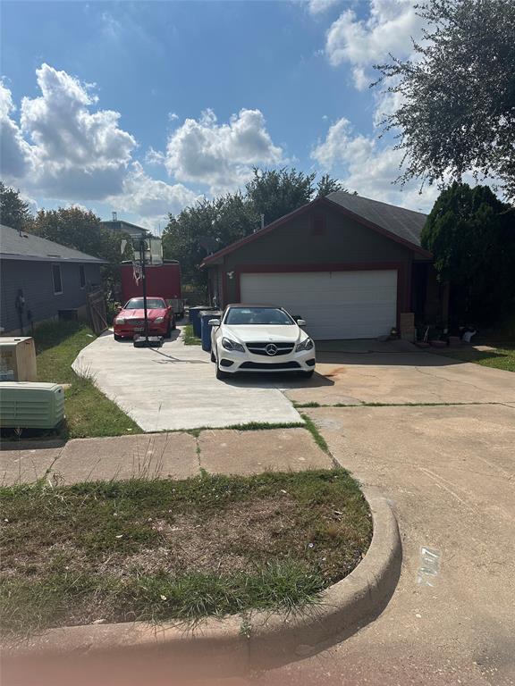 Building Photo - 7007 Colony Loop Dr