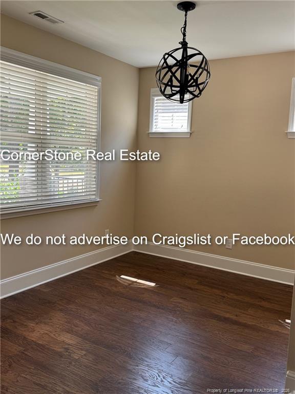 Foto del edificio - 547 Micahs Way N