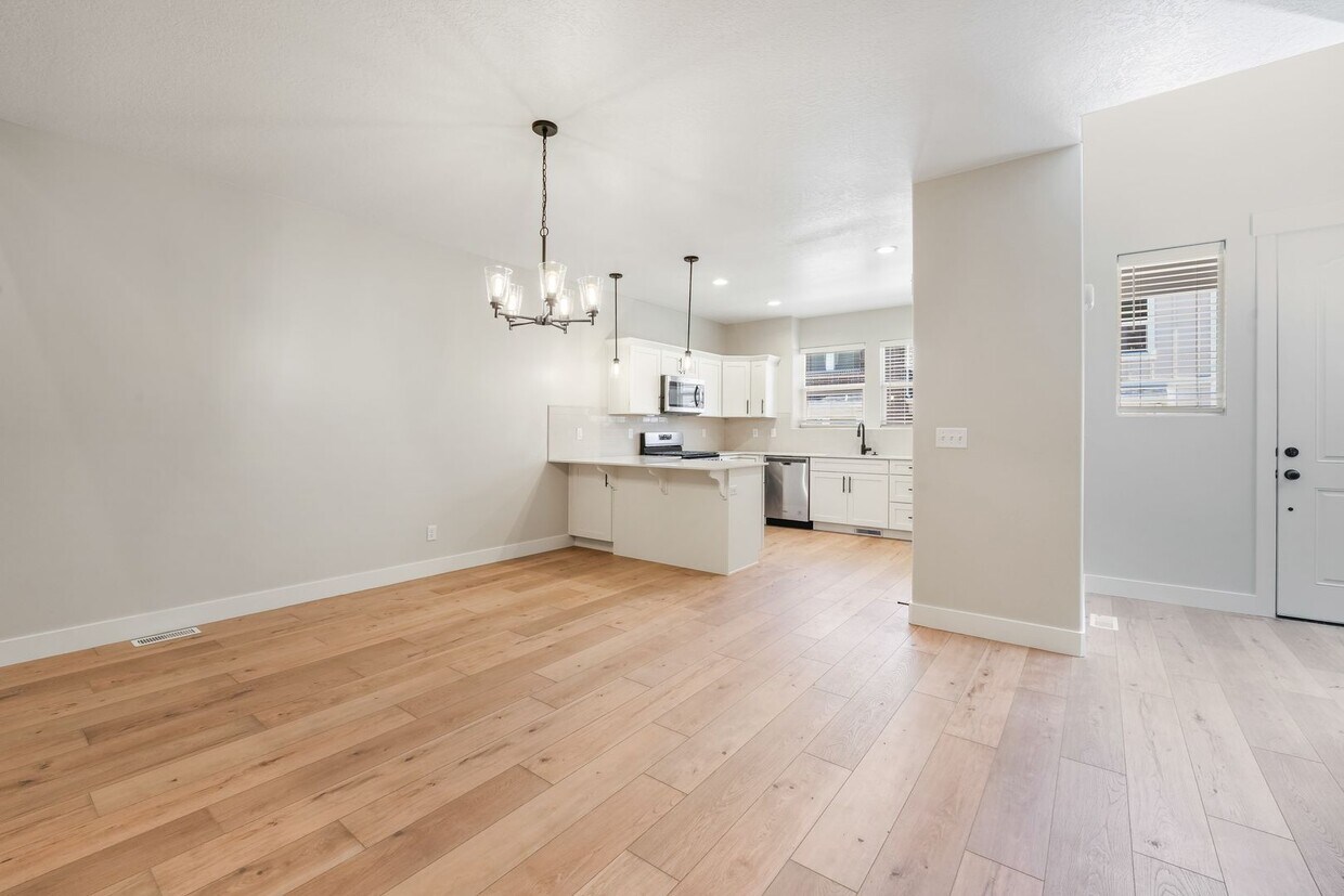 Foto principal - *Pet-Friendly* Townhome