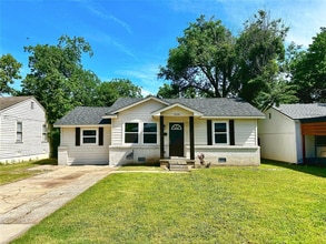 Building Photo - 1225 NW 99th St