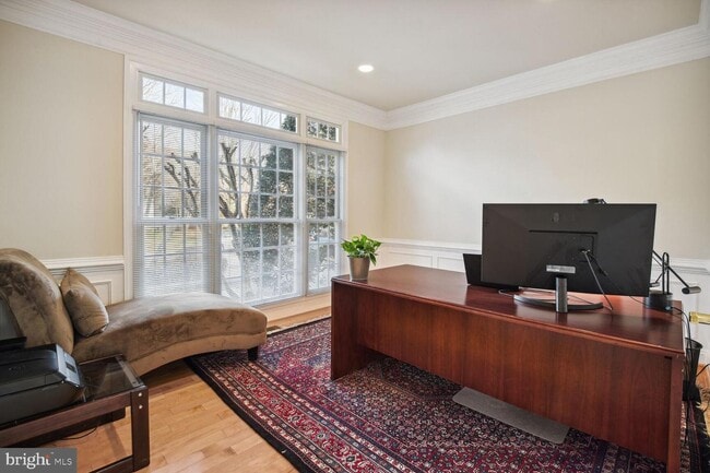 Building Photo - 9724 Clagett Farm Dr