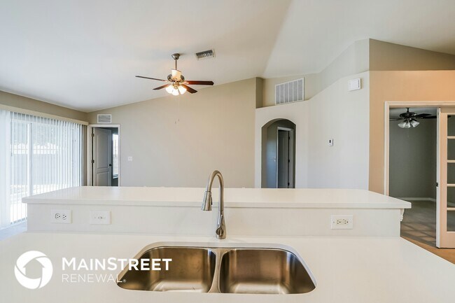 Foto del edificio - 3213 NW 4th Pl