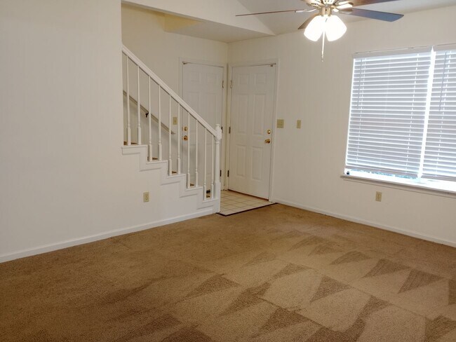 Foto del edificio - 4414-4416-4416 Cheryl Ct