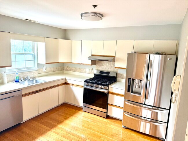 Foto del edificio - 140 Highland Ave