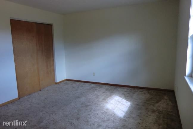 Primary Photo - 96 Rolling Oaks Dr
