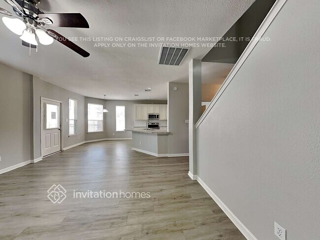 Foto del edificio - 4522 Lake Halbert Ln