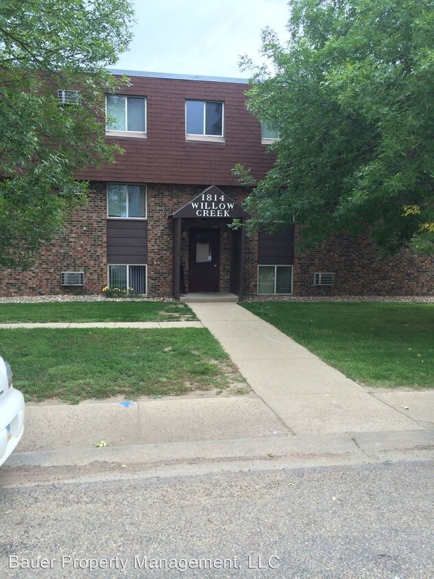 1815 Prairie Ave, Dickinson, ND 58601 Apartment for Rent in Dickinson