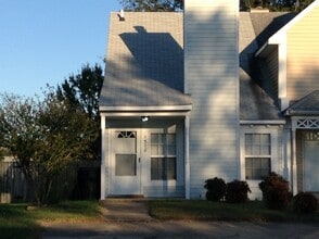 Building Photo - 1508 Fairfax Dr