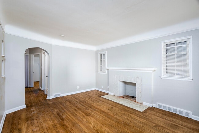 Building Photo - 10724 McKinney St