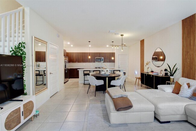 Foto del edificio - 4656 NW 83rd Path