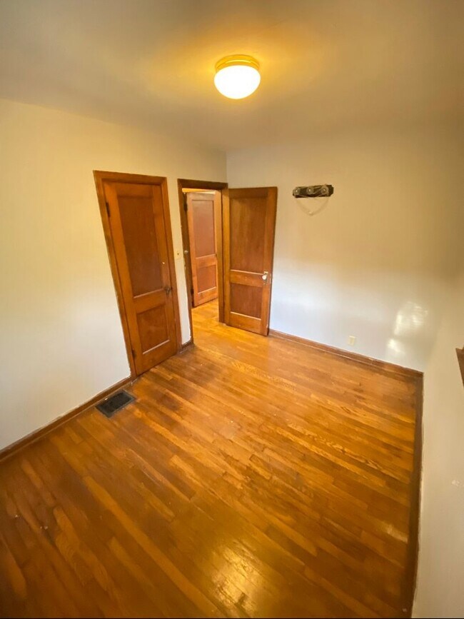 Foto del edificio - (01) 2547-2549 Neil Avenue