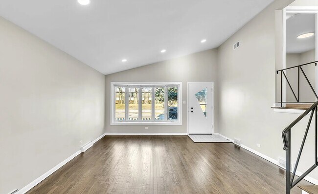 Foto del edificio - 11011 W Roosevelt Rd