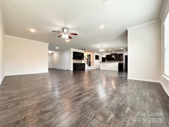 Foto del edificio - 10428 Honeyfur Ct