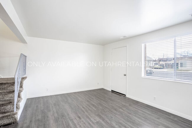 Foto del edificio - 186 W 100 N