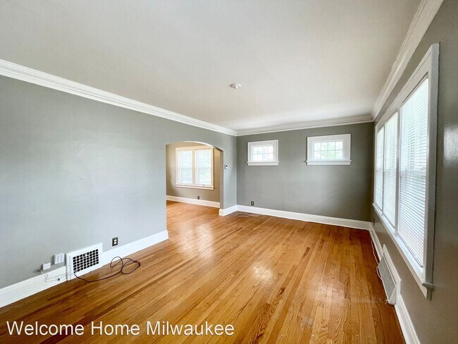 Building Photo - 3 br, 1 bath House - 1113 Robertson Street
