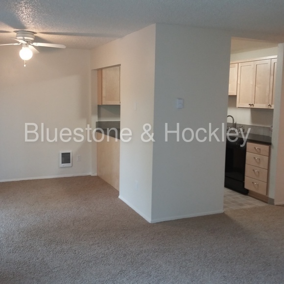 Building Photo - 6415 NE Glisan St