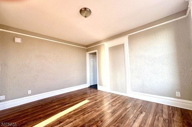 Building Photo - 96 Quitman St