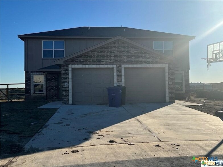 Building Photo - 1919 Castroville Trl
