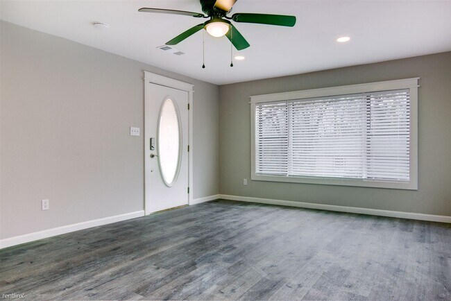 Foto del edificio - 3 br, 2 bath House - 3613 Pine Street