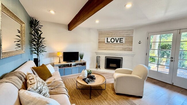 Building Photo - 106 Stanford Way