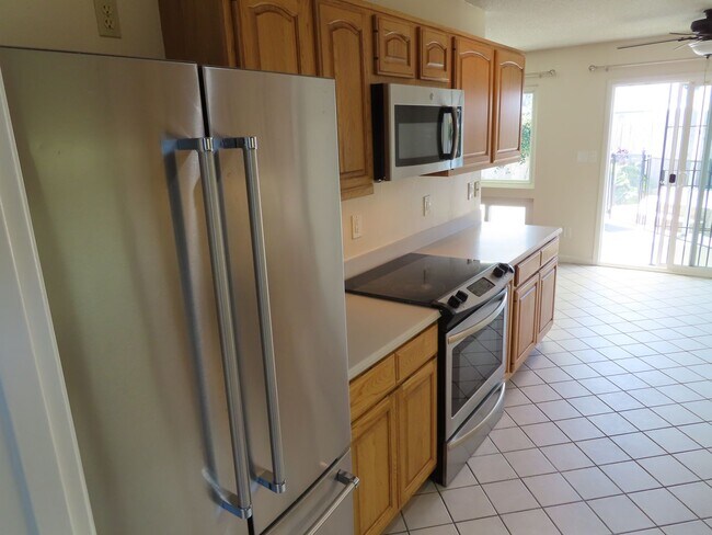 Building Photo - 4 Bedroom House in Clairemont Area with PO...