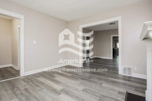 Foto del edificio - 2737 Bales Ave