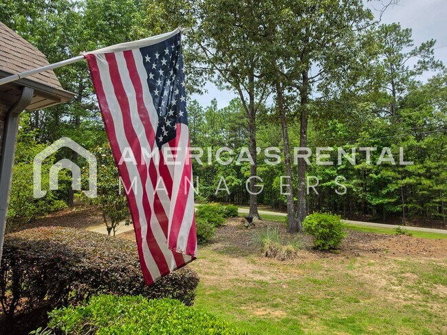 Foto del edificio - Private Estate Living on Over 3 Acres! Available to view NOW!