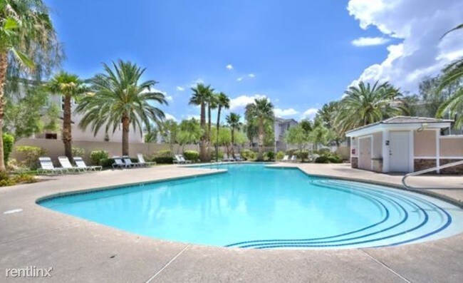 Foto del edificio - 249 Serenity Ridge Ct