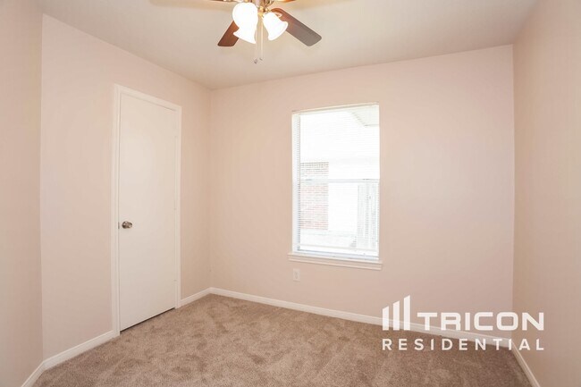 Foto del edificio - 990 Shelton Lane Channelview TX