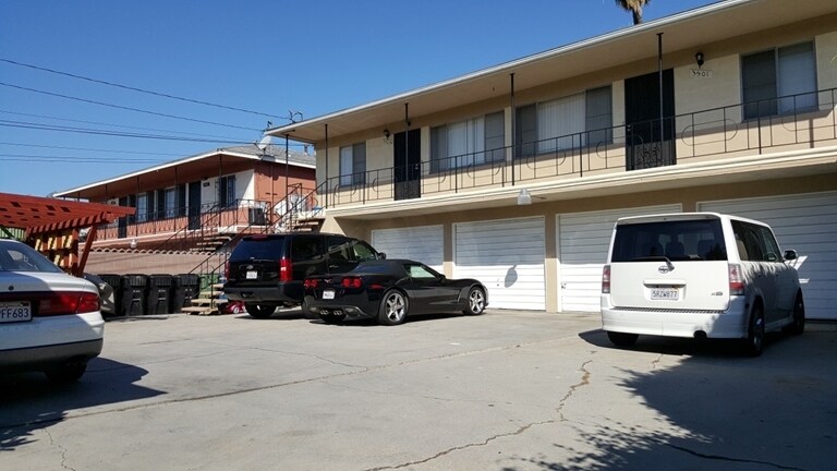 Foto del edificio - 3501 W 111th St