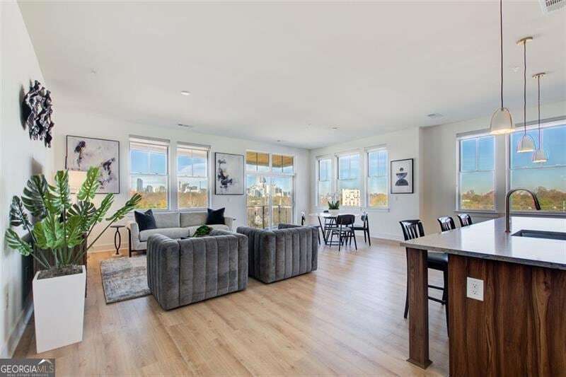 Foto principal - 675 Drewry St NE